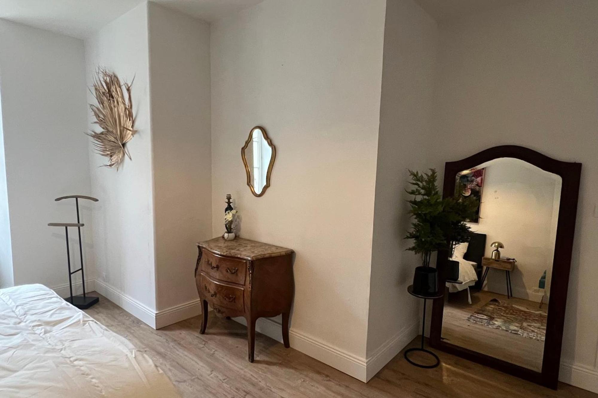 Appartement La Caresse De L'Amarante Mortagne-au-Perche Esterno foto
